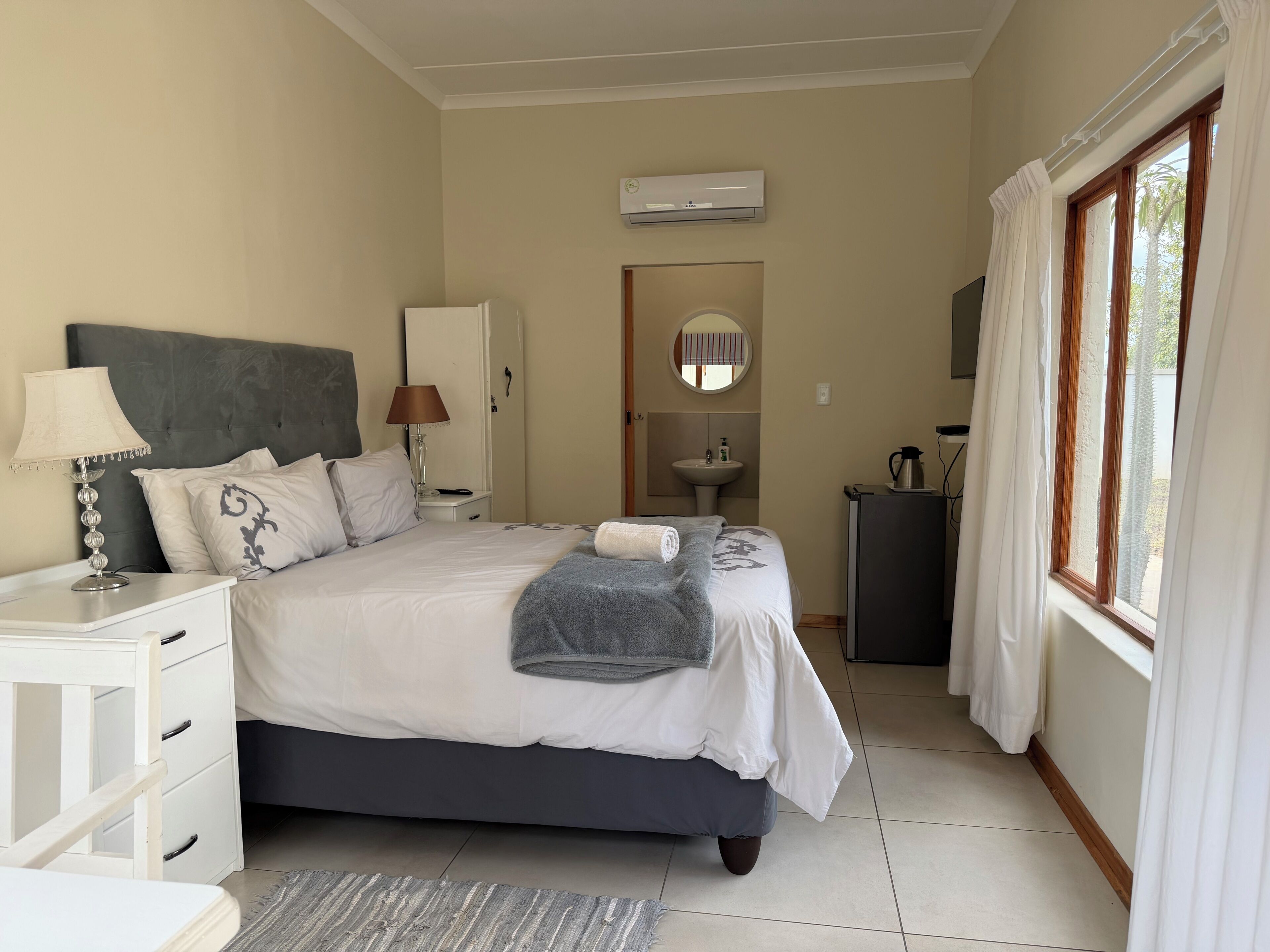 Suite 7 (HS) | Iron/ironing board (on request), WiFi (free), individually decorated