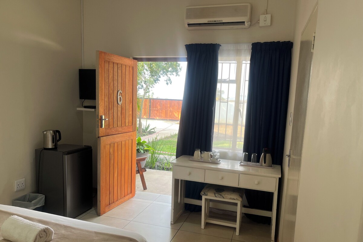 Suite 6 (HS) | เตารีด/โต๊ะรีดผ้า, Wi-Fi ฟรี, ห้องพักตกแต่งอย่างมีเอกลักษณ์