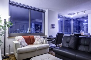 1 slaapkamer, luxe beddengoed, een bureau, gratis wifi