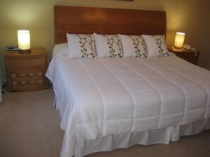 Deluxe Suite, 2 Bedrooms | In-room safe, individually decorated, individually furnished