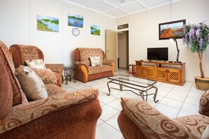 Standard-Apartment (Suikerbekkie) | Wohnzimmer