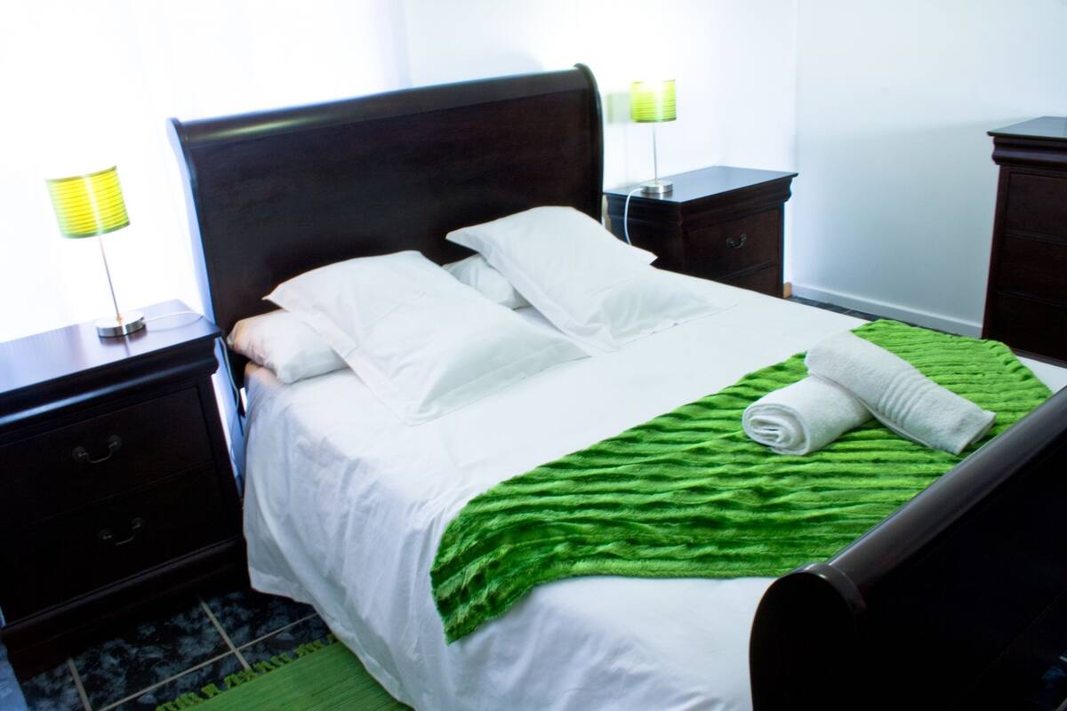 Standard Apartment (Loerie) | Premium bedding, individually decorated, individually furnished
