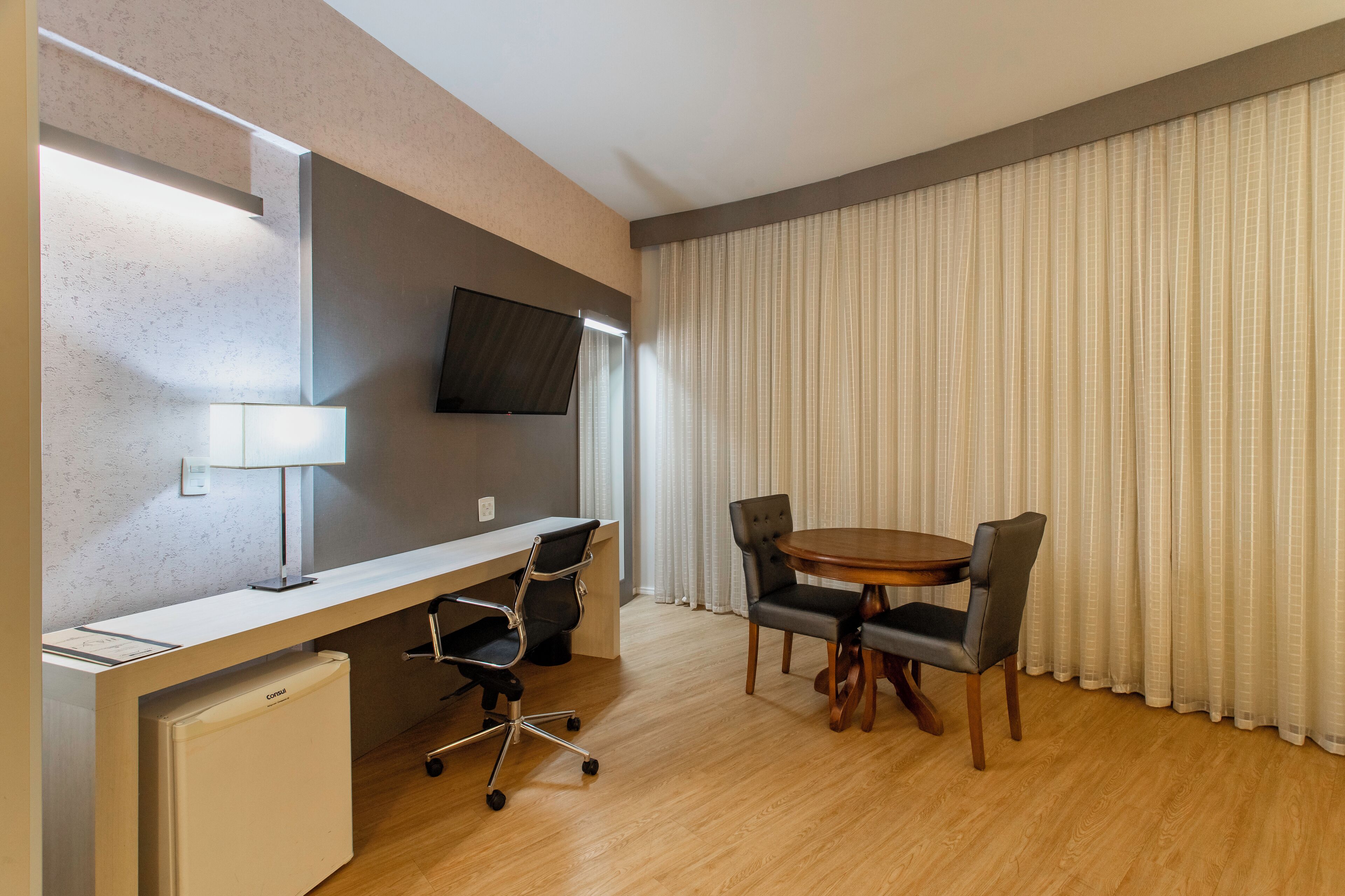 luxury double room | minibar, blackout curtains, free wifi, bed sheets