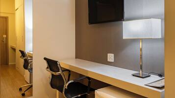 Minibar, blackout drapes, free WiFi, bed sheets