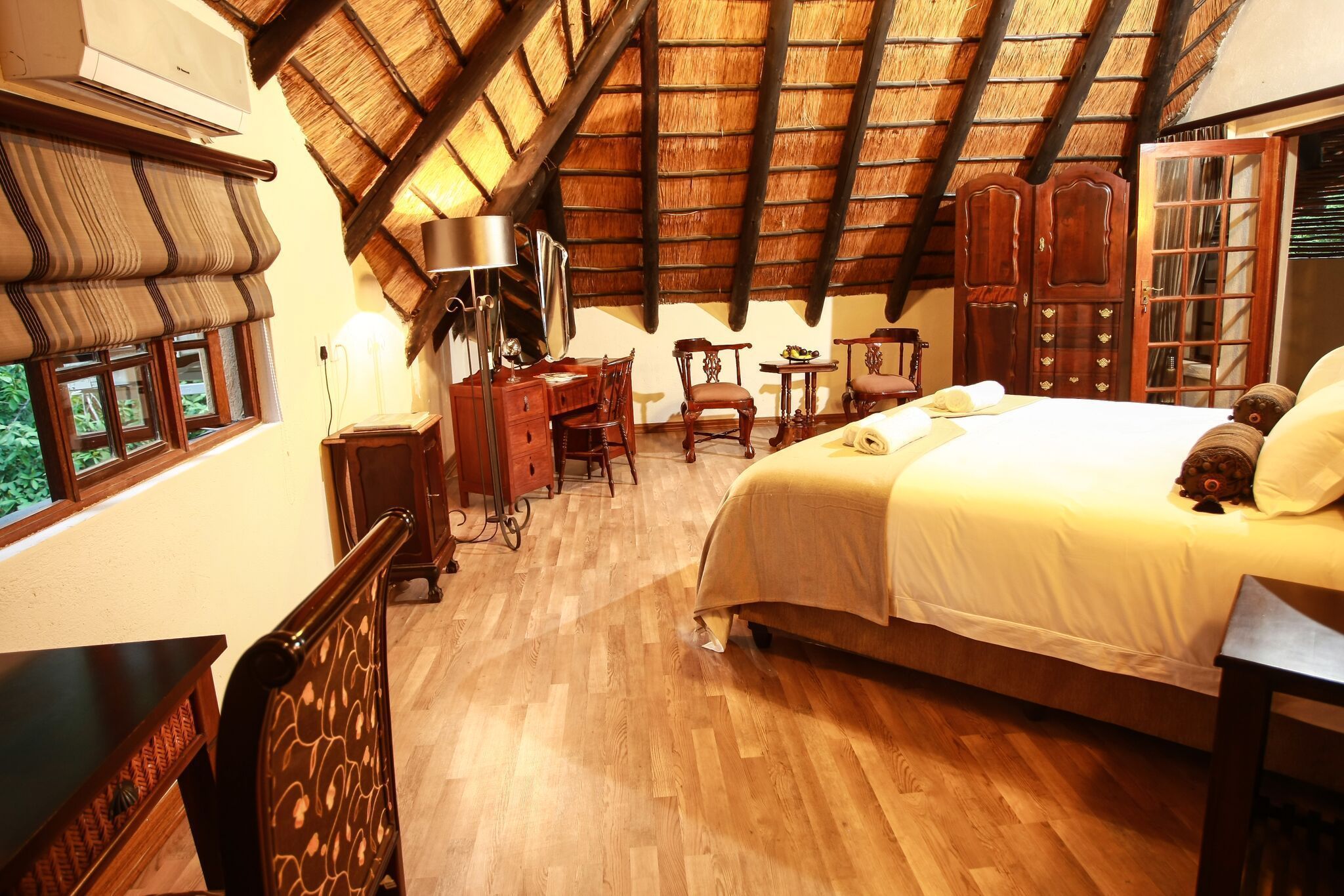 Luxury-Doppelzimmer, 1 King-Bett | Hochwertige Bettwaren, Daunenbettdecken, Pillowtop-Betten, Minibar