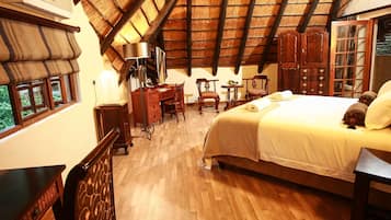 Luxury-Doppelzimmer, 1 King-Bett | Hochwertige Bettwaren, Daunenbettdecken, Pillowtop-Betten, Minibar