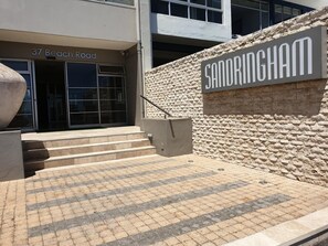 Exterior - Leeuwenzee Guest House (Cape Town)
