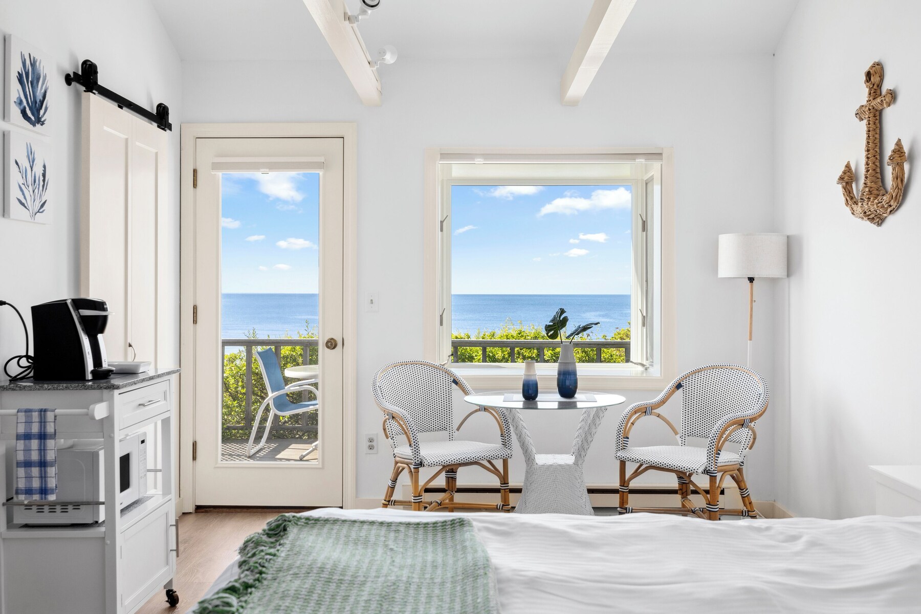 Oceanfront Efficiency, 1 King Bed | Premium bedding, down comforters, iron/ironing board, WiFi (free)