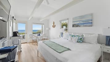 Oceanfront Efficiency, 1 King Bed | Premium bedding, down comforters, iron/ironing board, free WiFi