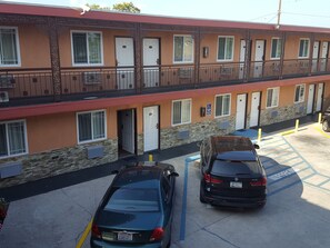 Exterior - Travel Inn Motel (Los Angeles)