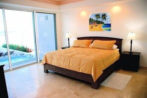 Condo, 2 Bedrooms