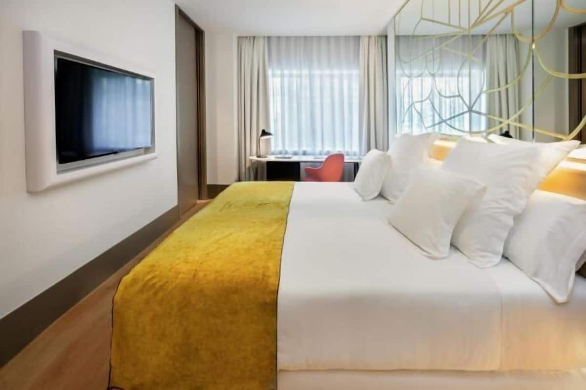 1 bedroom, premium bedding, Select Comfort beds, minibar