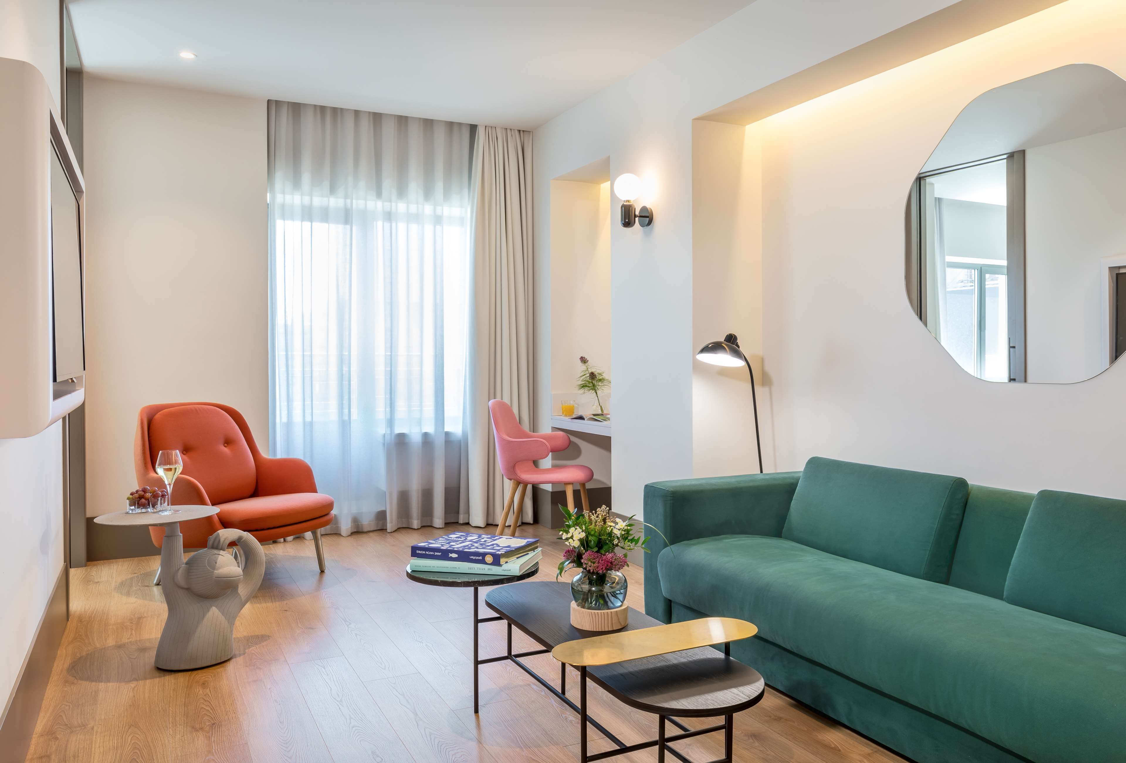 Literie de qualité supérieure, matelas Select Comfort, minibar