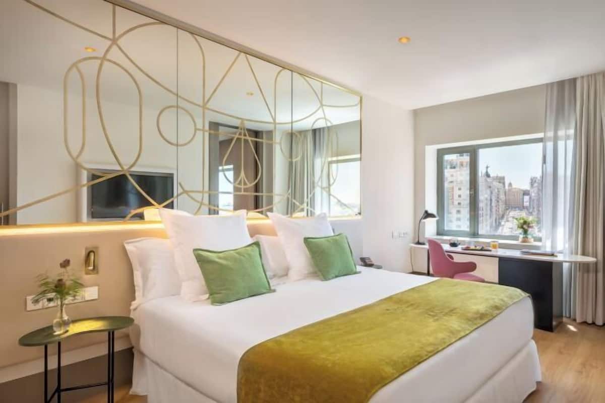1 bedroom, premium bedding, Select Comfort beds, minibar