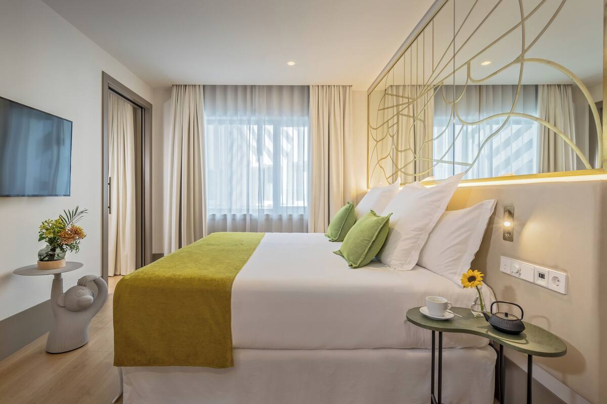 Ropa de cama de alta calidad, colchones Select Comfort, minibar