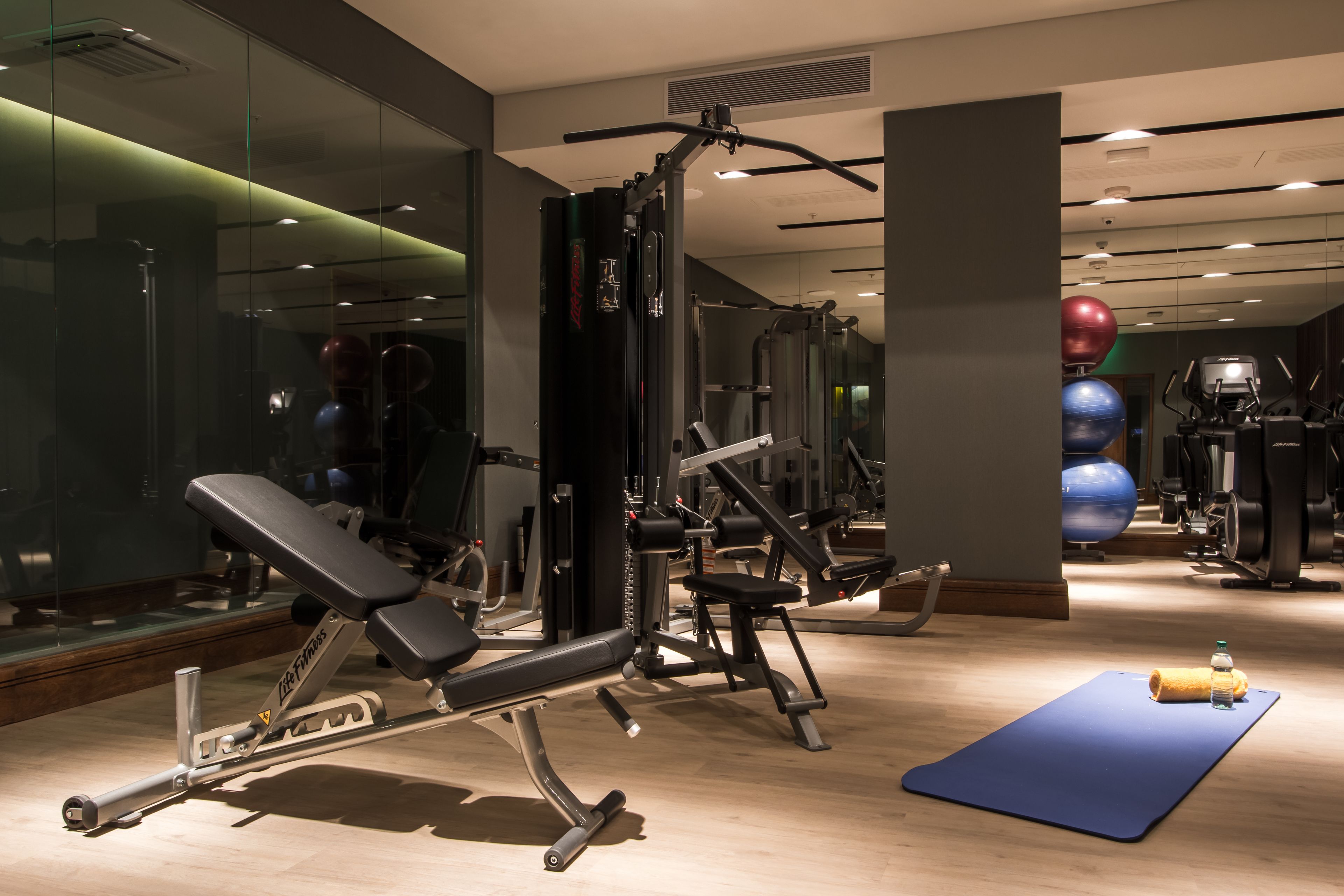 健身设施