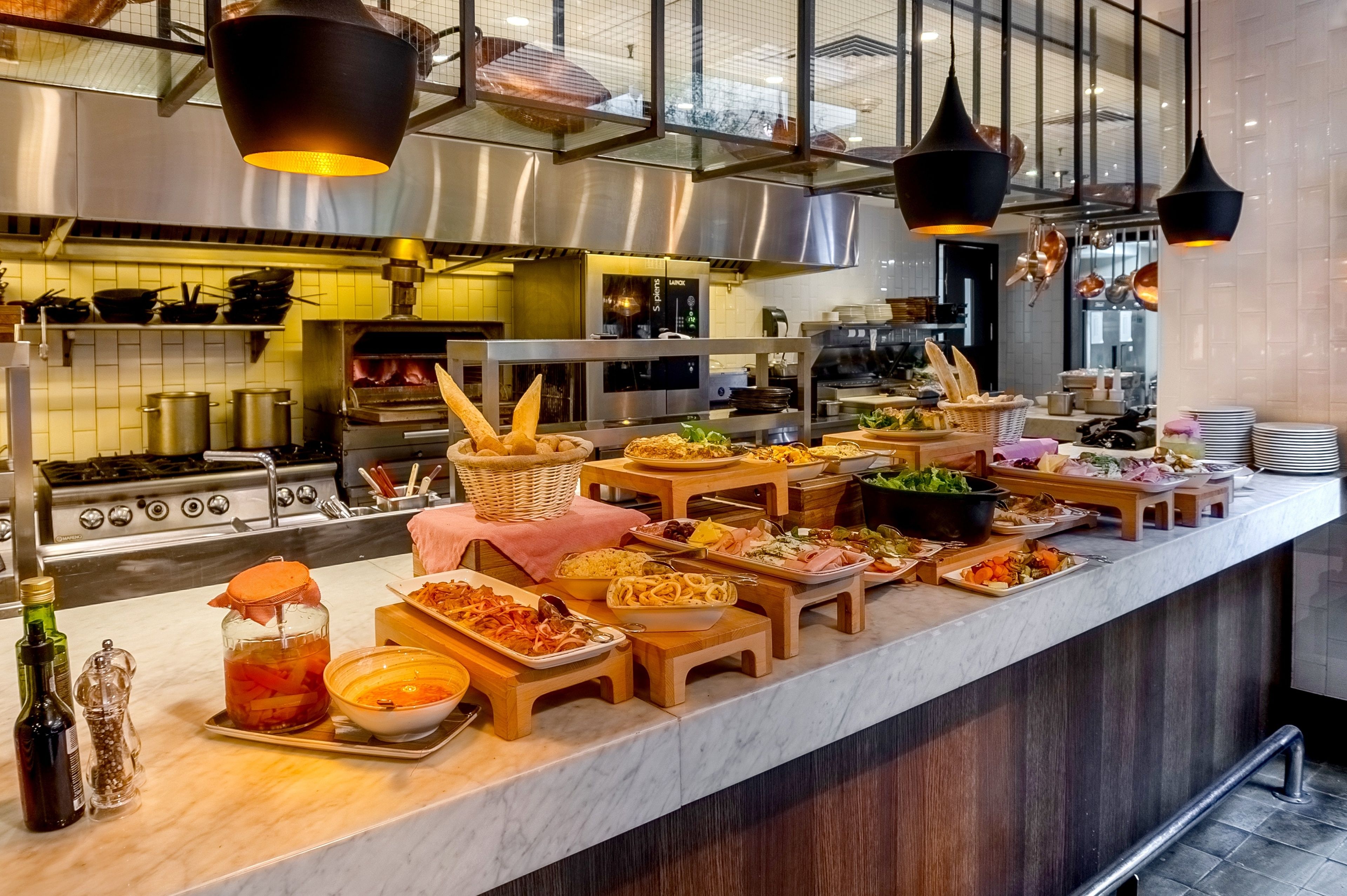 Daily buffet breakfast for a fee