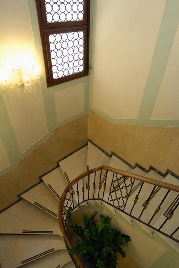 Interior - Basilea (Venice)