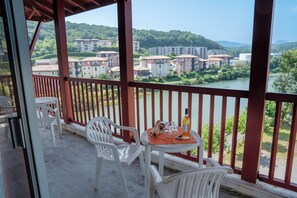 2 Bedroom Apartment 4 people 2 infants, with 2 bathrooms | Balcony - VVF Urrugne Saint-Jean-de-Luz Côte Basque (Urrugne)