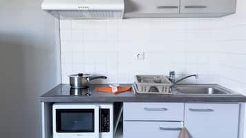 Apartamento, 2 habitaciones (5 pers) | Cocina privada | Frigorífico grande y hervidor eléctrico