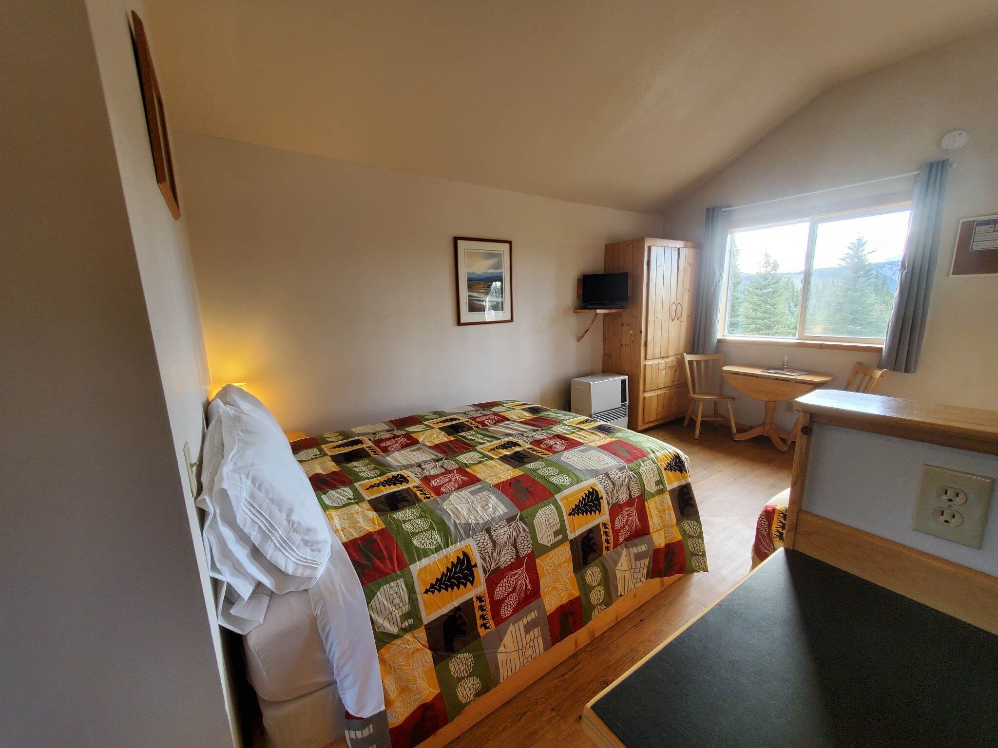 Cabaña, 2 camas de matrimonio, cocina, vistas a la montaña | Sistema de insonorización y ropa de cama