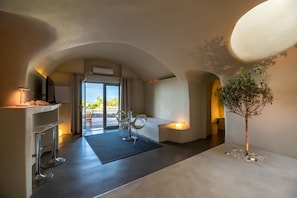 Villa Superior, 1 camera da letto, piscina privata | Area soggiorno | TV a schermo piatto