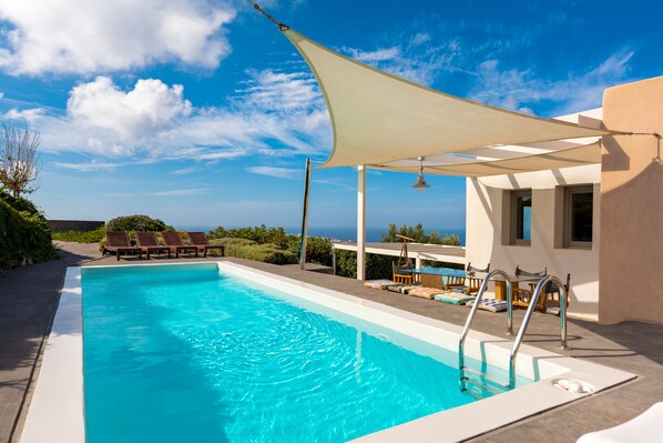 Deluxe Villa, 2 Bedrooms, Private Pool and Outdoor Hot Tub | Private pool