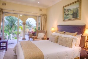 In-room safe, desk, blackout drapes, free WiFi - Anchors Rest Guest House (Umhlanga)
