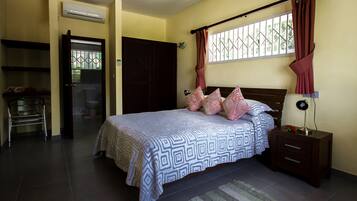 Superior Suite, 1 Bedroom, Ocean View, Sea Facing | 1 bedroom, Egyptian cotton sheets, premium bedding, Tempur-Pedic beds