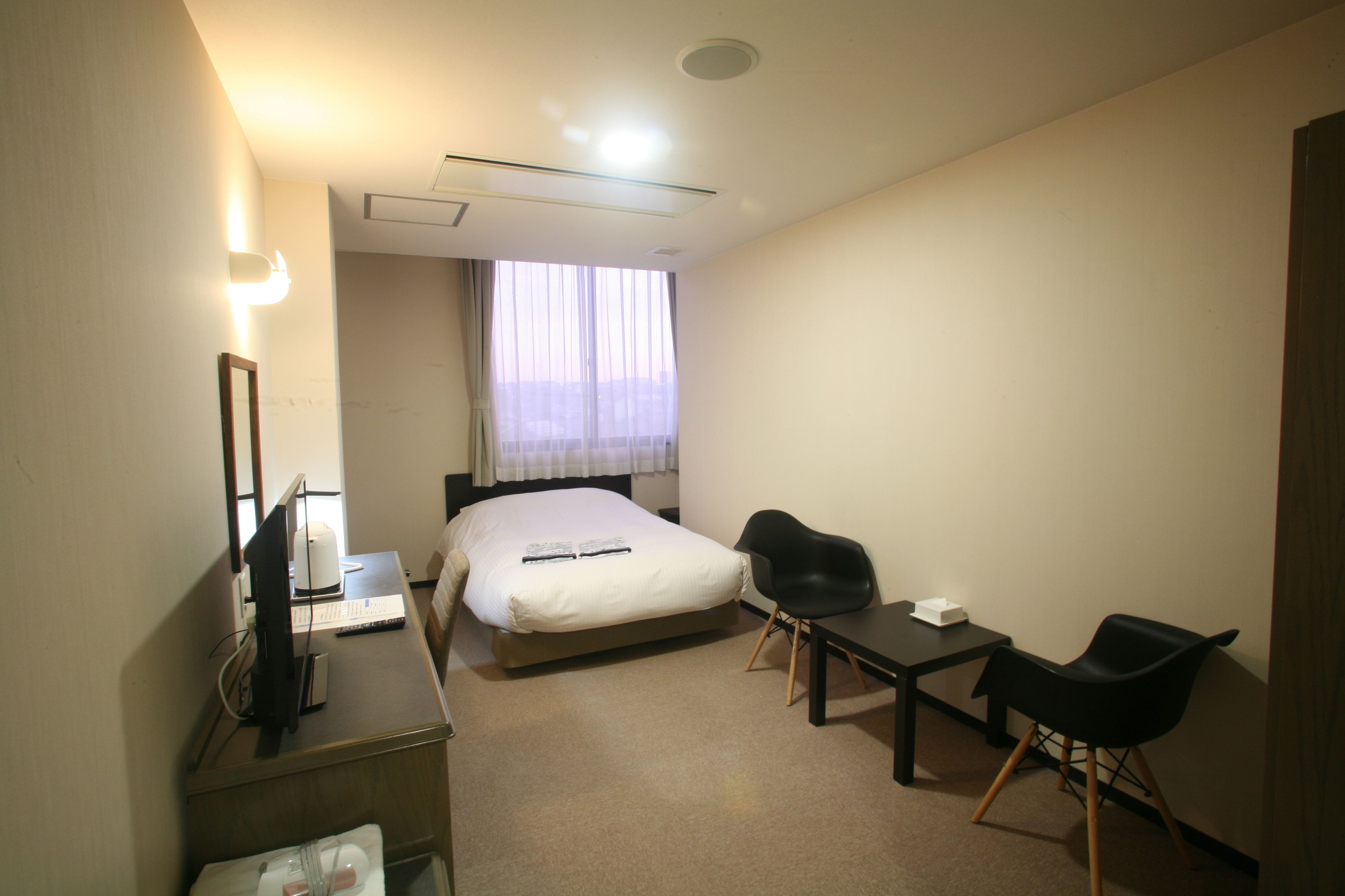 small double room | desk, free wifi