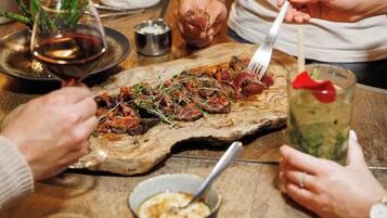 Illallinen tarjolla, ranskalainen keittiö