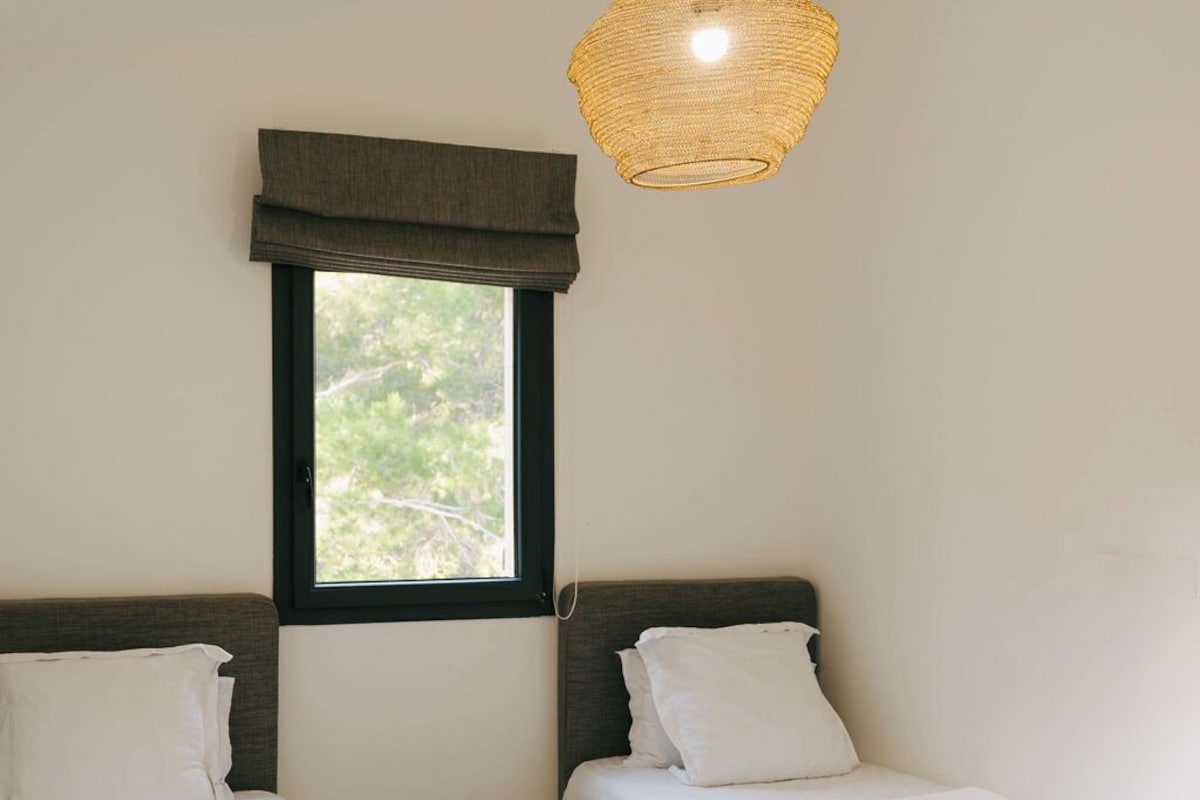 Comfort Apartment, 2 Bedrooms, Terrace, Sea View | Individually decorated, individually furnished, bed sheets