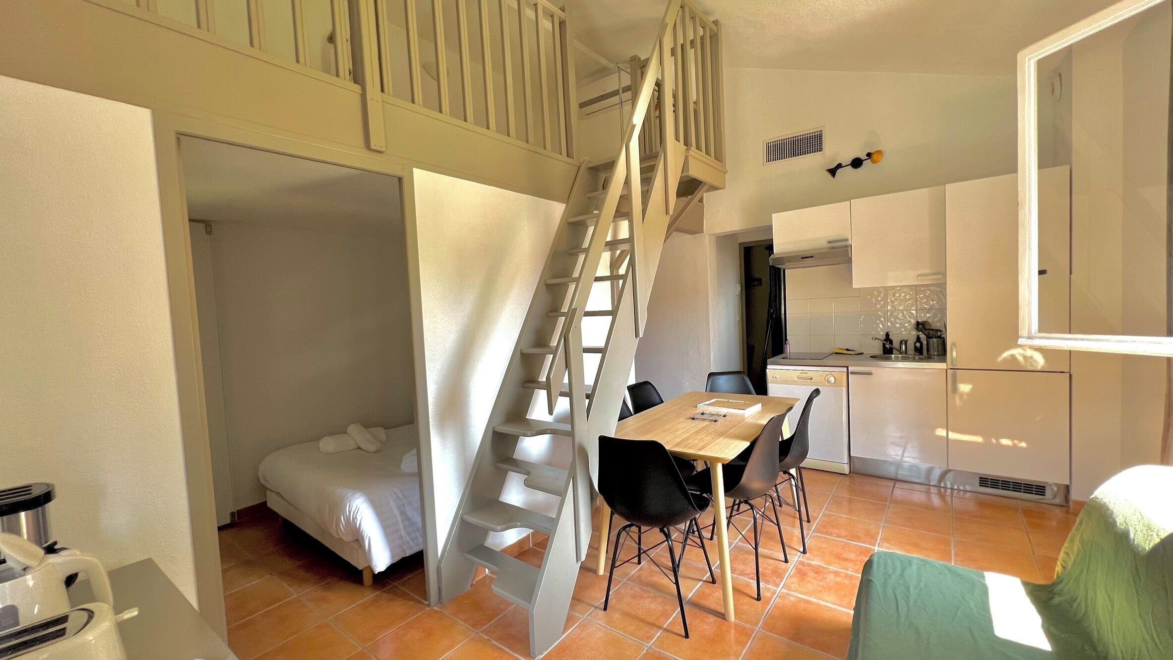 Standardlejlighed - 2 soveværelser - balkon - havudsigt | Privat køkken | Køleskab, mikrobølgeovn, kogeplade, elkedel