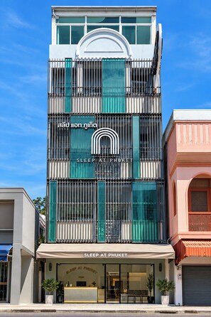 Fachada de la propiedad