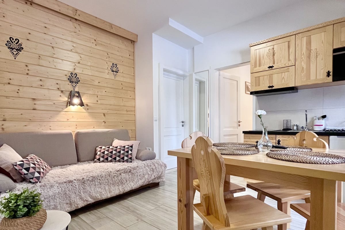 Apartamento (Apartment 1 bedroom (5.Nosal)) | Escrivaninha, quartos à prova de som, ferros/tábuas de passar roupa