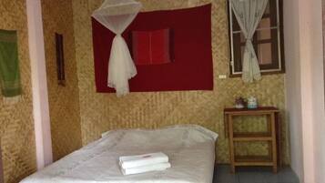 Standard Fan Room | Room amenity