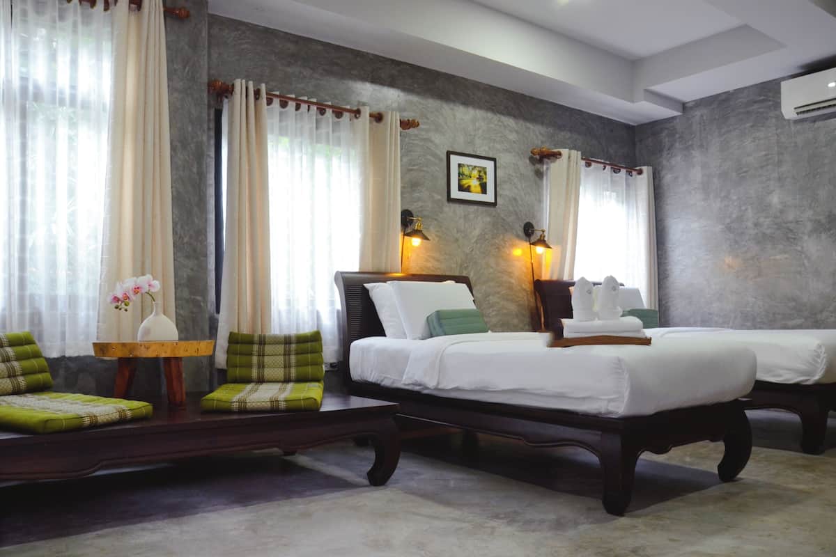 Superior Twin Room | In-room safe, blackout drapes, free WiFi
