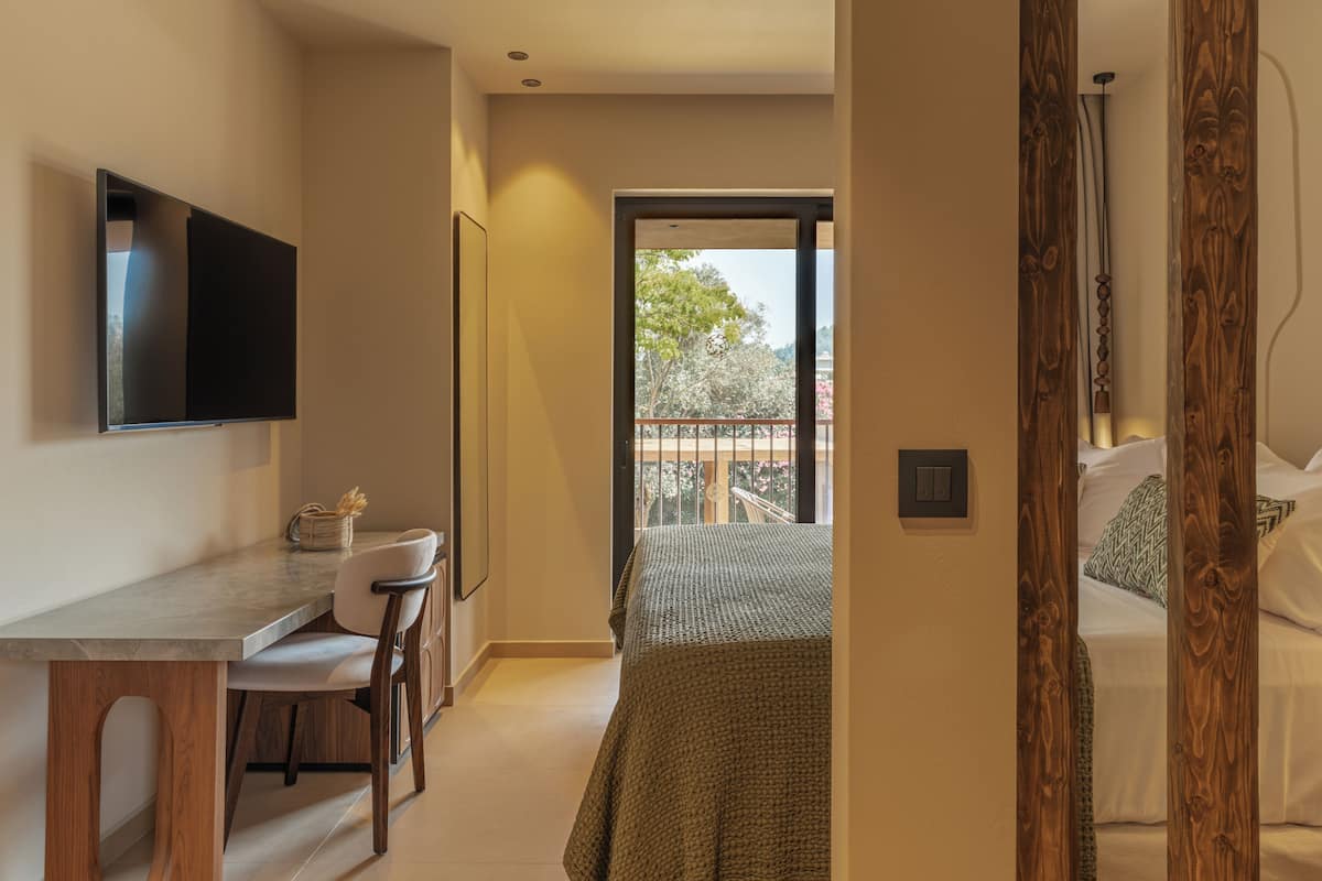 Double / Twin Rooms with Panoramic View
