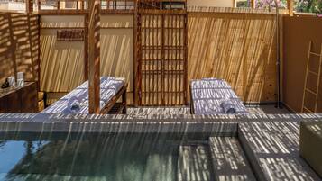 Couples treatment room(s), sauna, Swedish massages, Thai massages