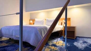 Luxury Double Room, 1 Queen Bed, Non Smoking | In-room safe, desk, laptop workspace, soundproofing