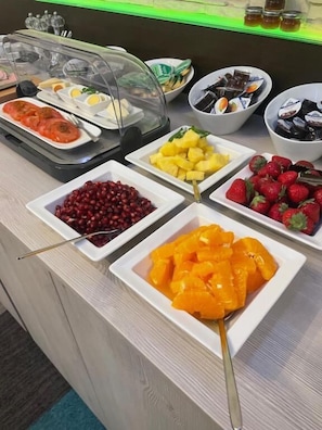 朝食ビュッフェ
