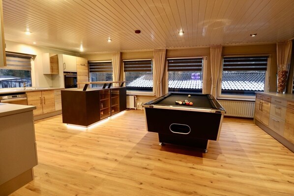 Billiards - Hotel Val de l'Our (Burg-Reuland)