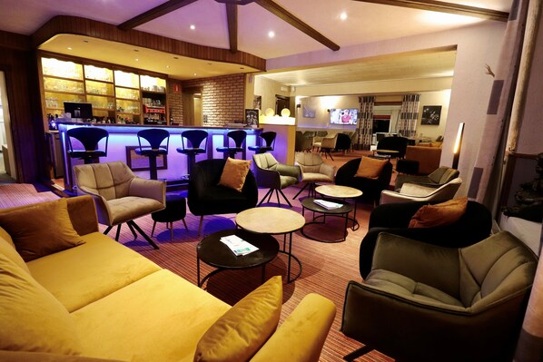 Bar (on property) - Hotel Val de l'Our (Burg-Reuland)