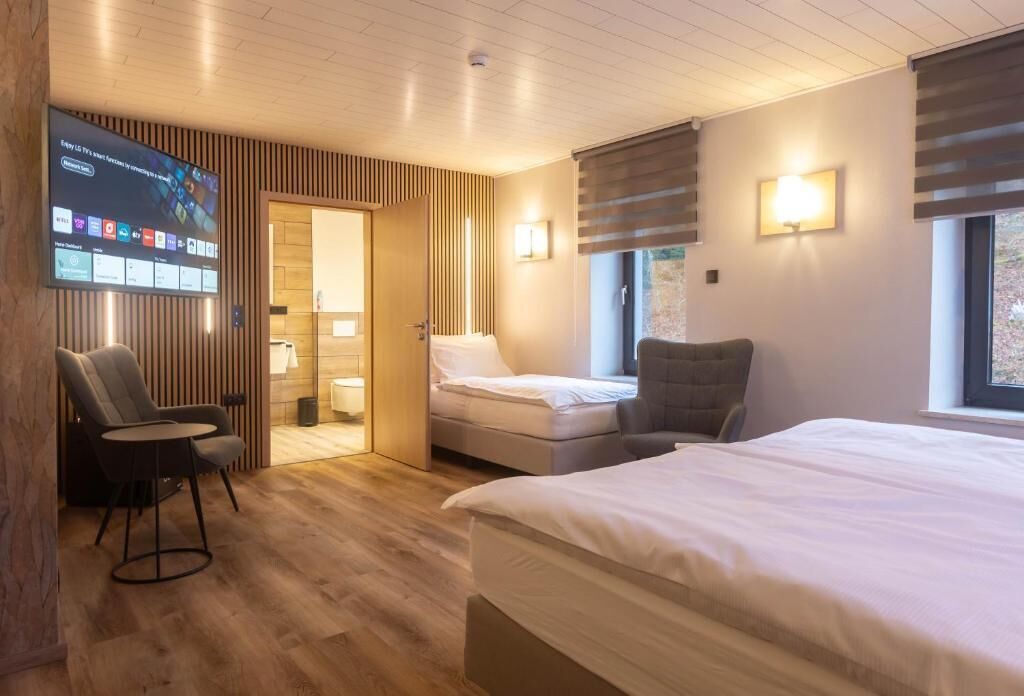 Triple Room | Minibar, free WiFi, bed sheets