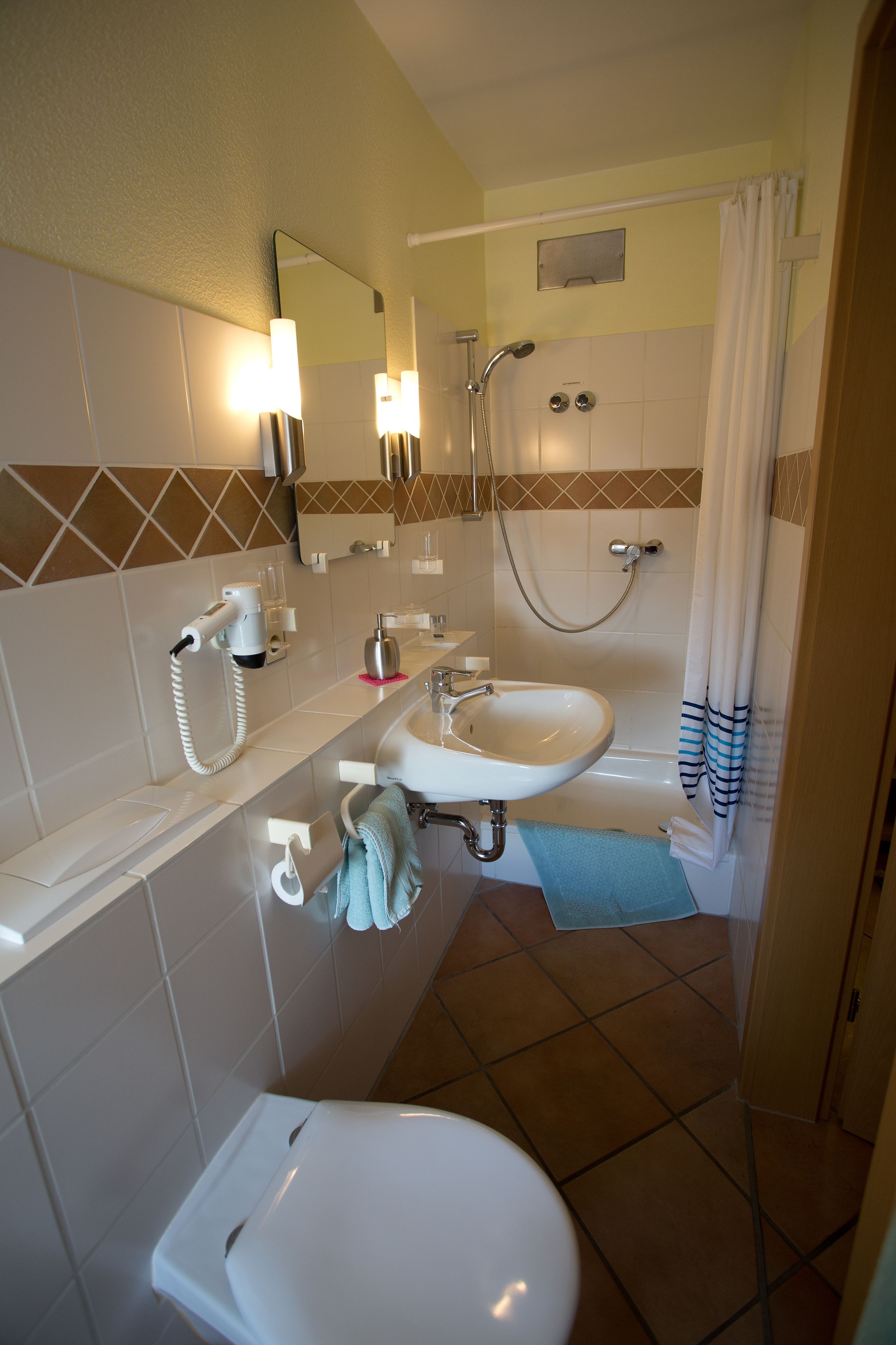 Apartment, 1 Bedroom (2 Adults,  room number 1-4) | Bathroom | Shower, deep-soaking bathtub, free toiletries, hair dryer