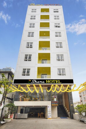 Front of property - Shara Hotel Da Nang (Da Nang)