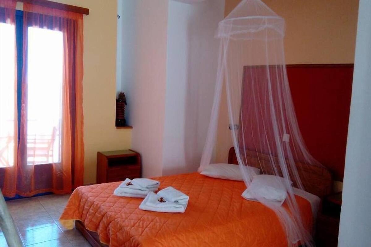 Decoración personalizada, muebles diferentes y escritorio