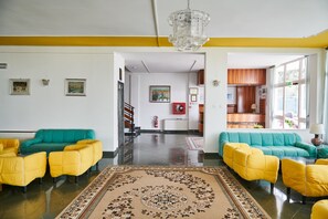 LCD TV - Hotel Caesar (Bed and Breakfast) (Cervia)