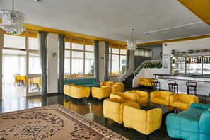 Lobby lounge - Hotel Caesar (Bed and Breakfast) (Cervia)