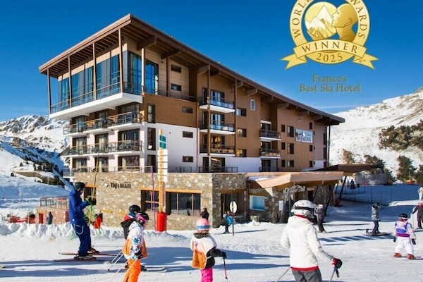 Pintu masuk hartanah